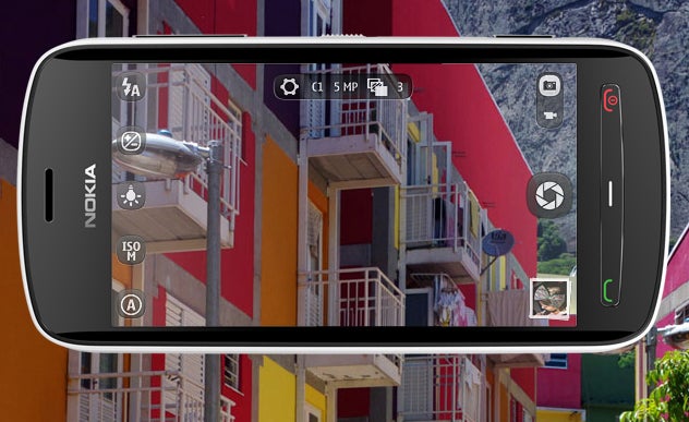 nokia_808_pureview_inside.jpg