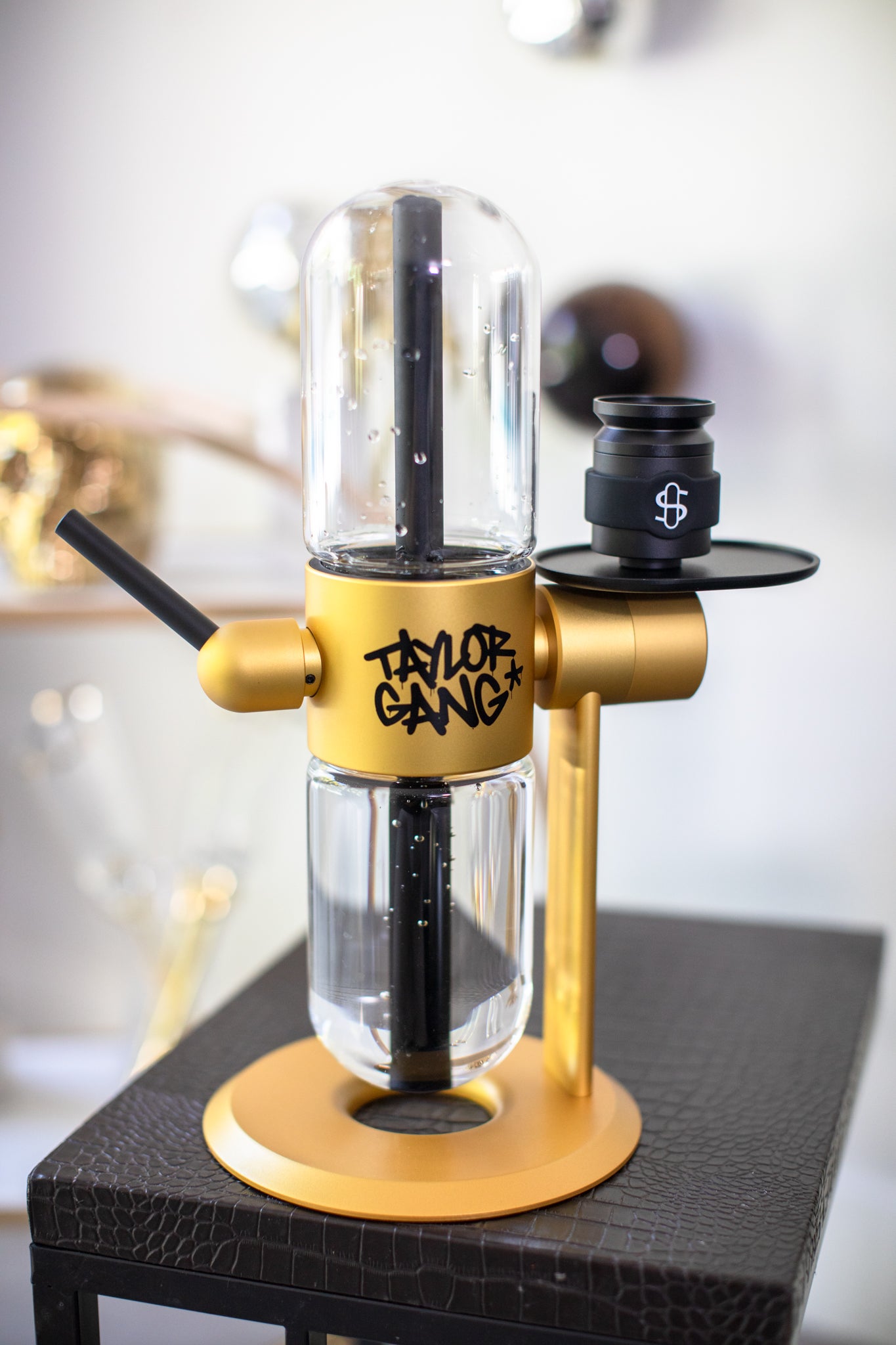 Wiz Khalifa's Taylor Gang And Stündenglass Introduce Cool New Gravity-Powered  Infuser - Benzinga