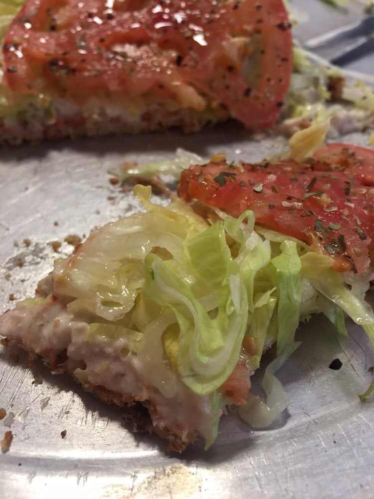 tuna_salad_pizza.jpg